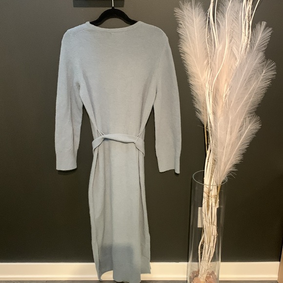 Banana Republic Merino wool dress - Picture 4 of 6